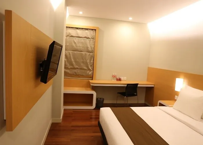 Hotel Kuta Majesty 3*